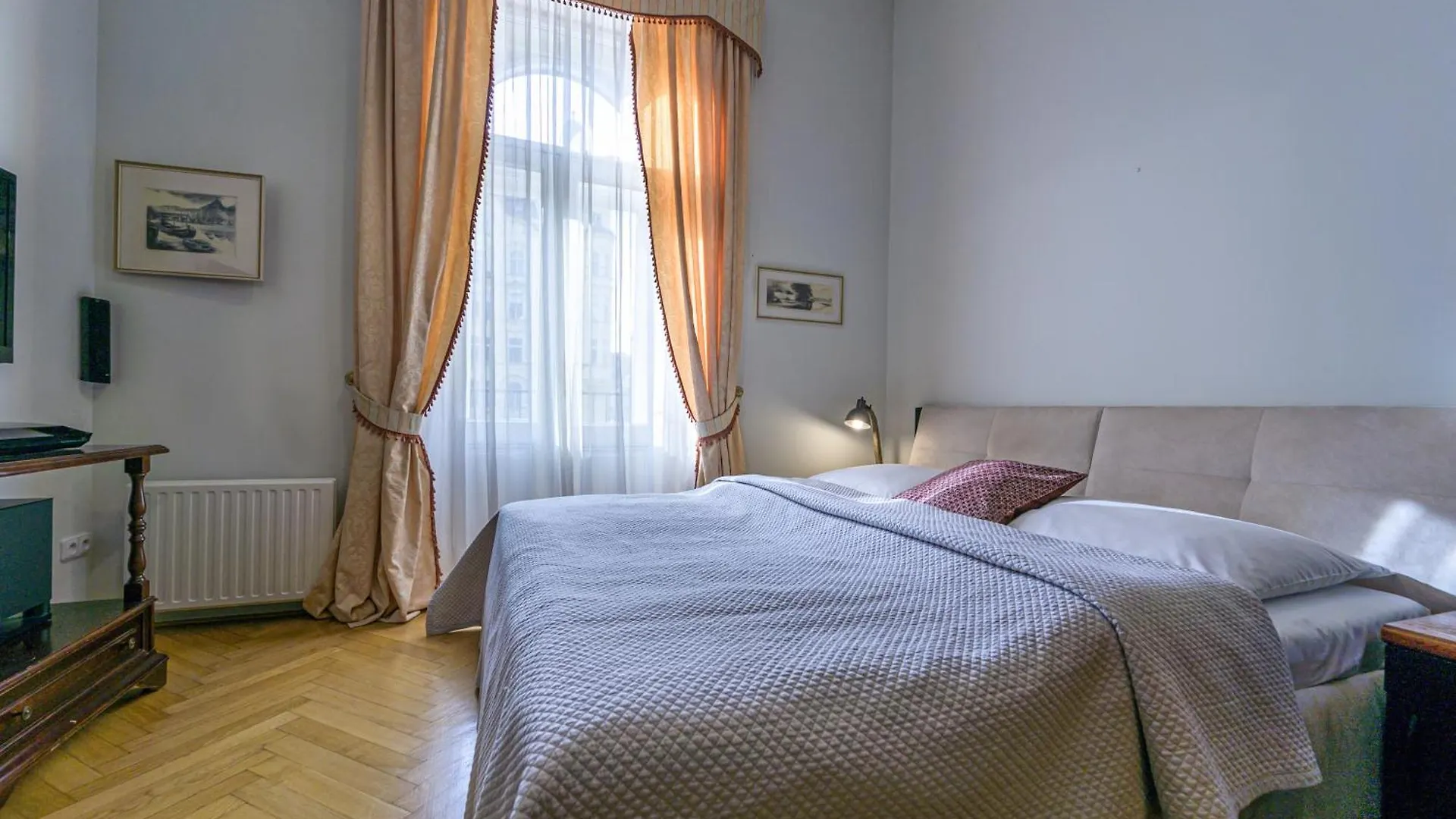 Wishlist Old Prague Residences - Hastalska Apartment